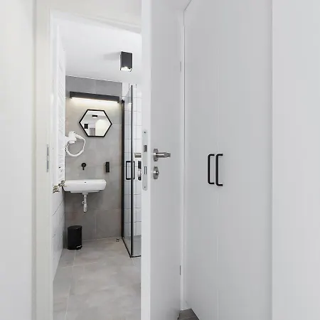 Aaron 3* 克拉科夫